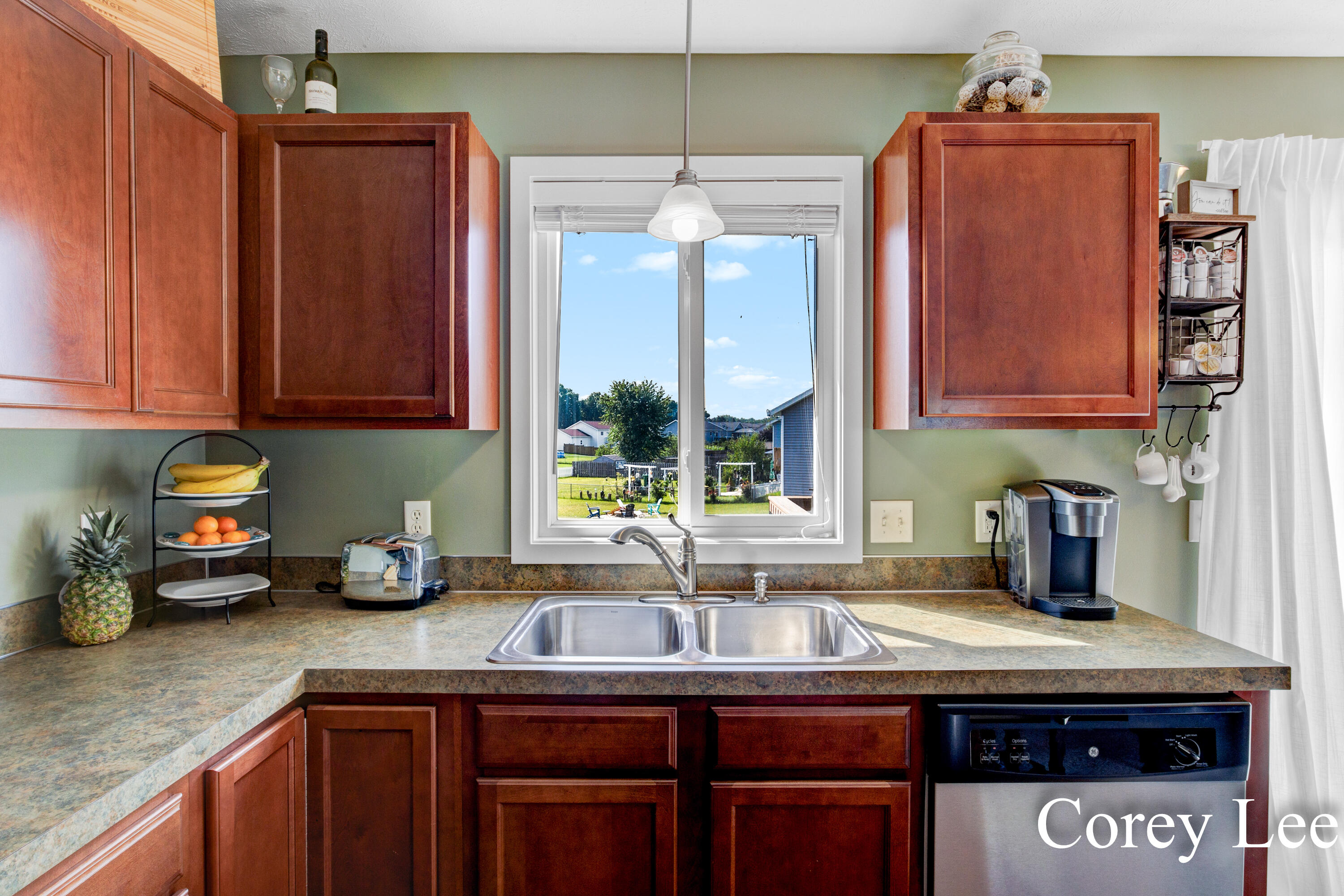 514 Clear Wood Drive SE