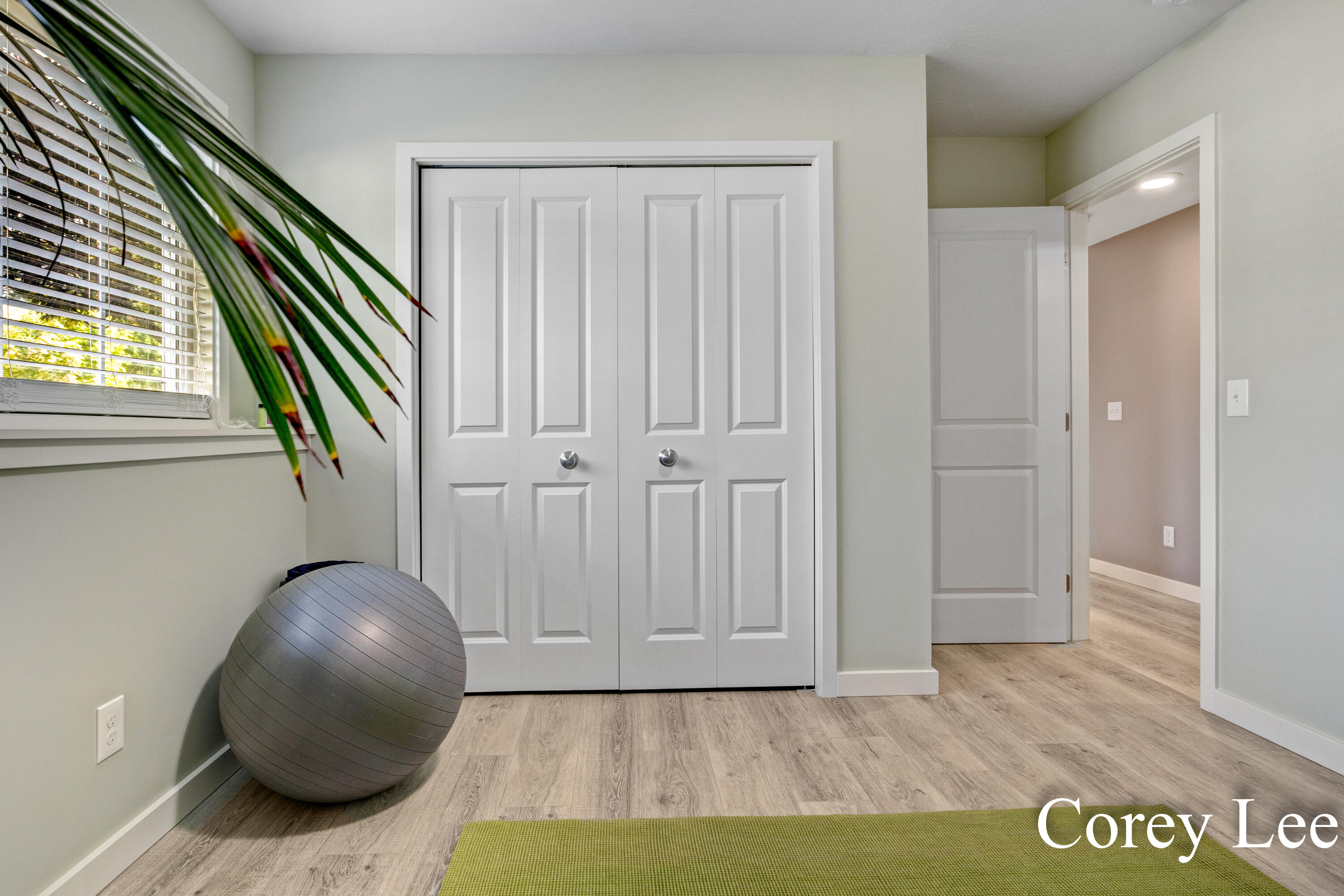 514 Clear Wood Drive SE