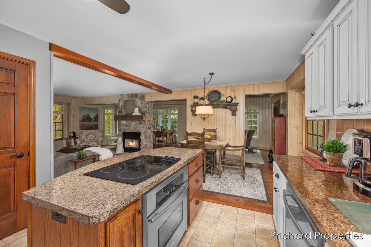 3911 McNaughton Hls Drive