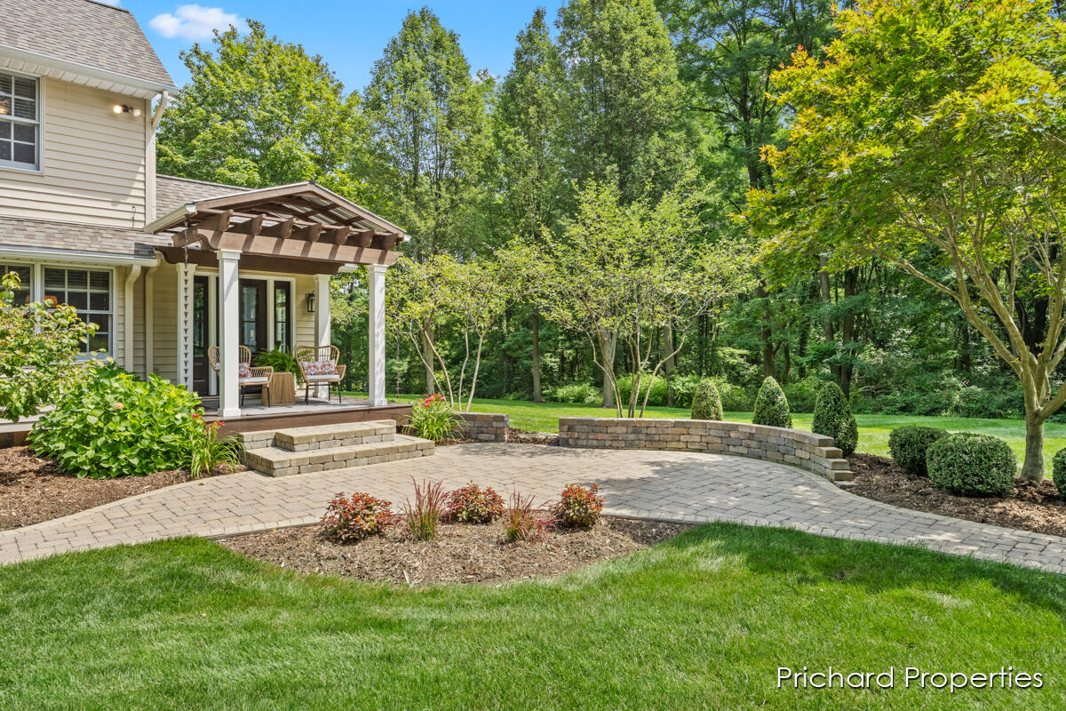 3911 McNaughton Hls Drive