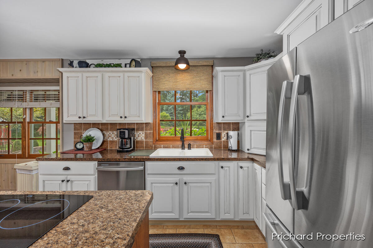3911 McNaughton Hls Drive