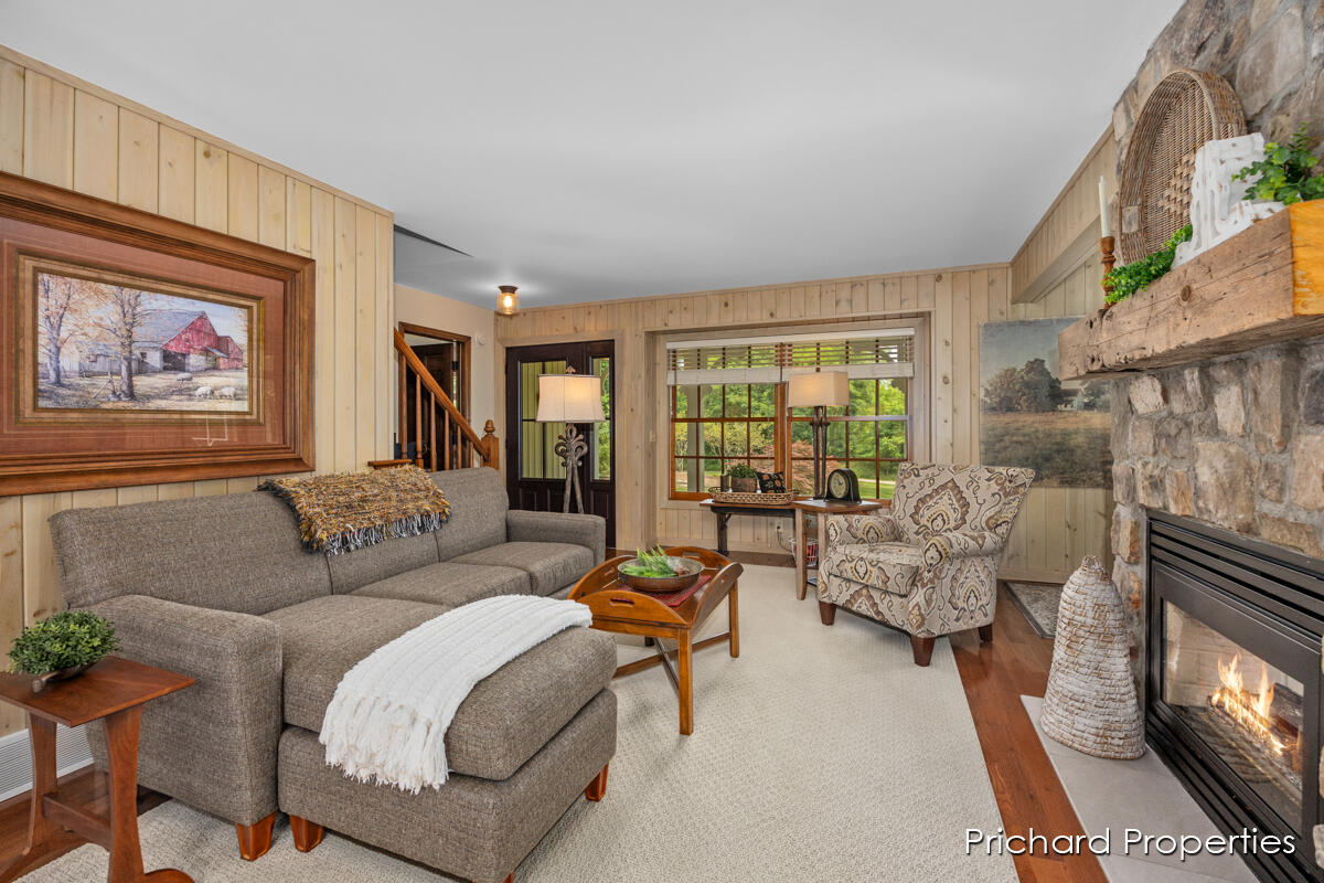 3911 McNaughton Hls Drive