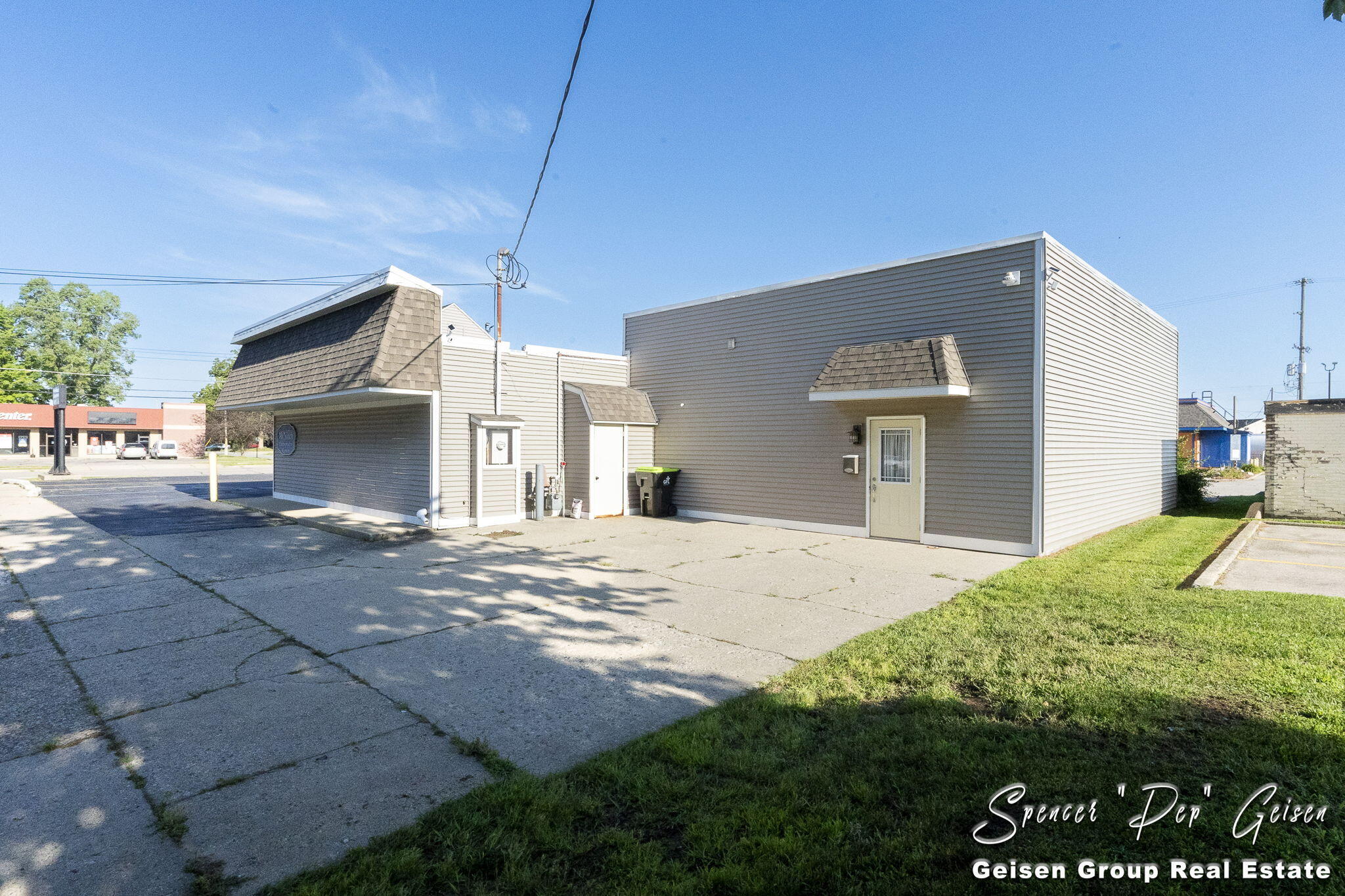 1100 N Lafayette Street