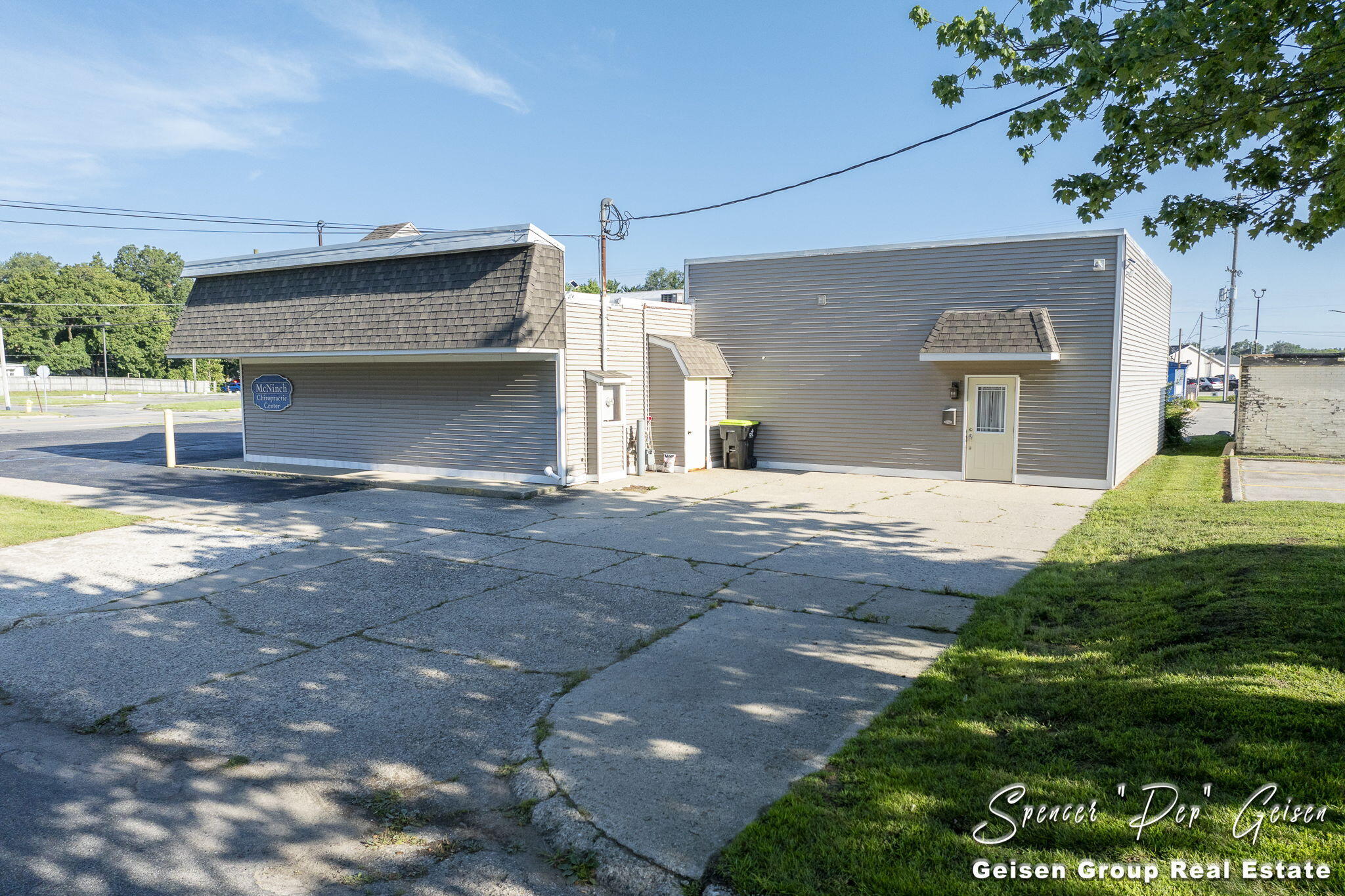 1100 N Lafayette Street