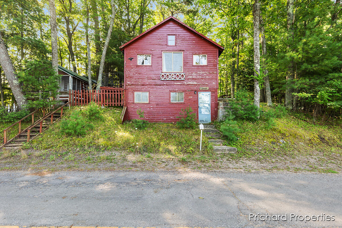 11670 Lake Shore Drive