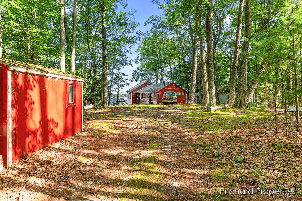 11670 Lake Shore Drive