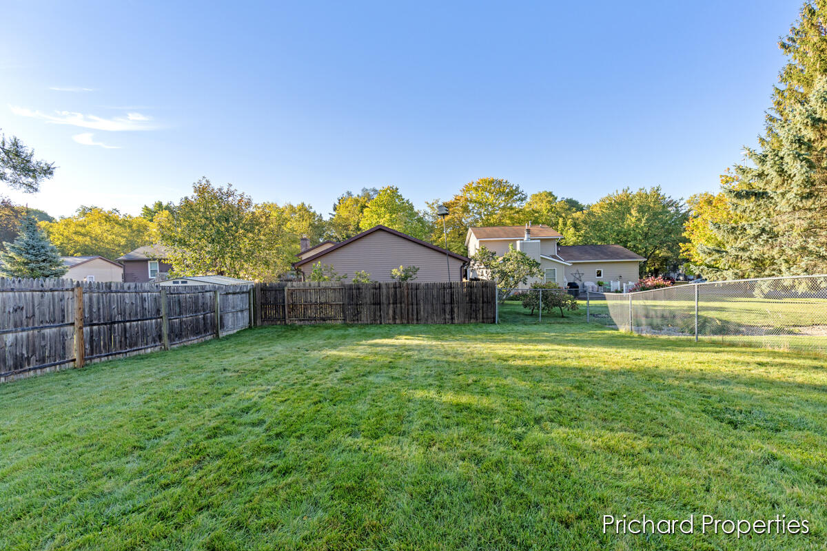 1630 Diamond Court NE