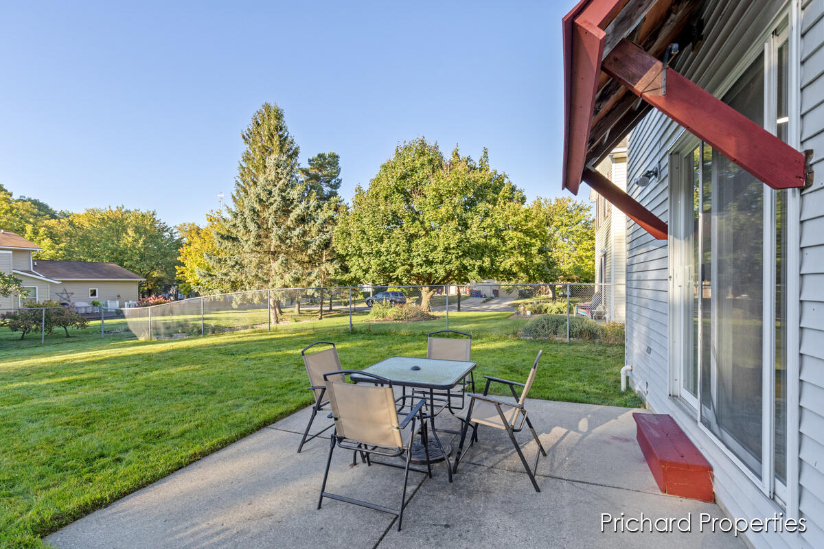 1630 Diamond Court NE