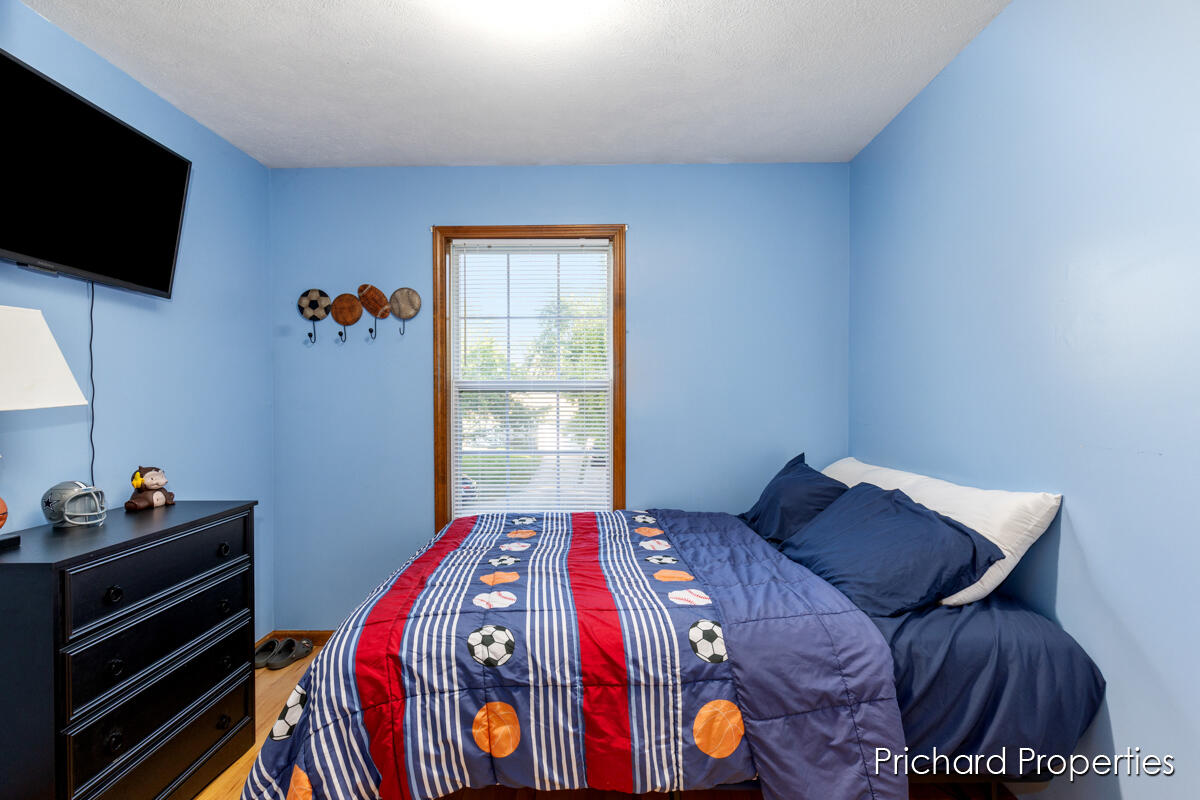 1630 Diamond Court NE