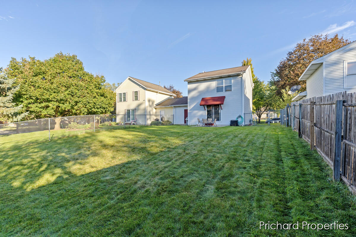 1630 Diamond Court NE