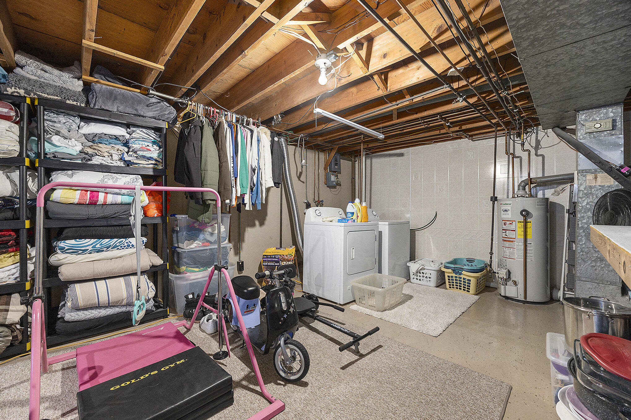 11071/ 11073 Mountain Ash Avenue NW