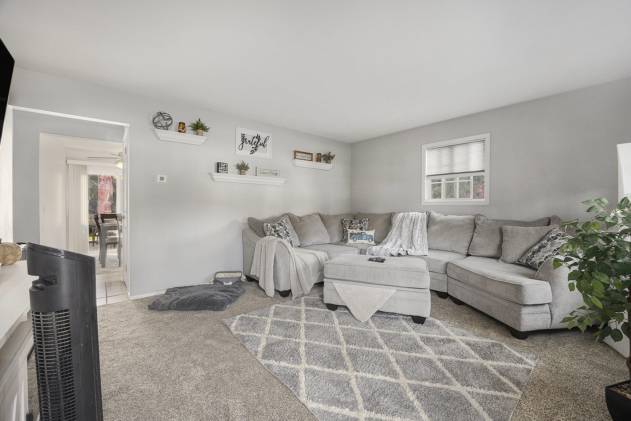 11071/ 11073 Mountain Ash Avenue NW