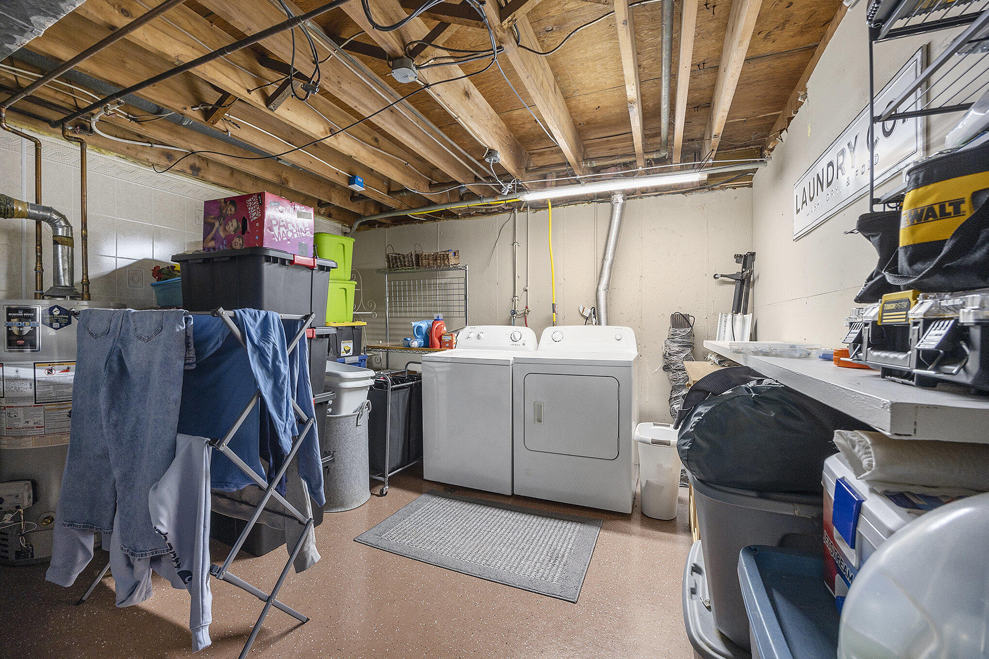 11071/ 11073 Mountain Ash Avenue NW