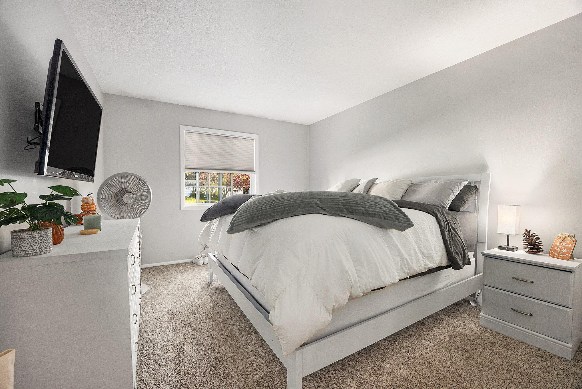 11071/ 11073 Mountain Ash Avenue NW