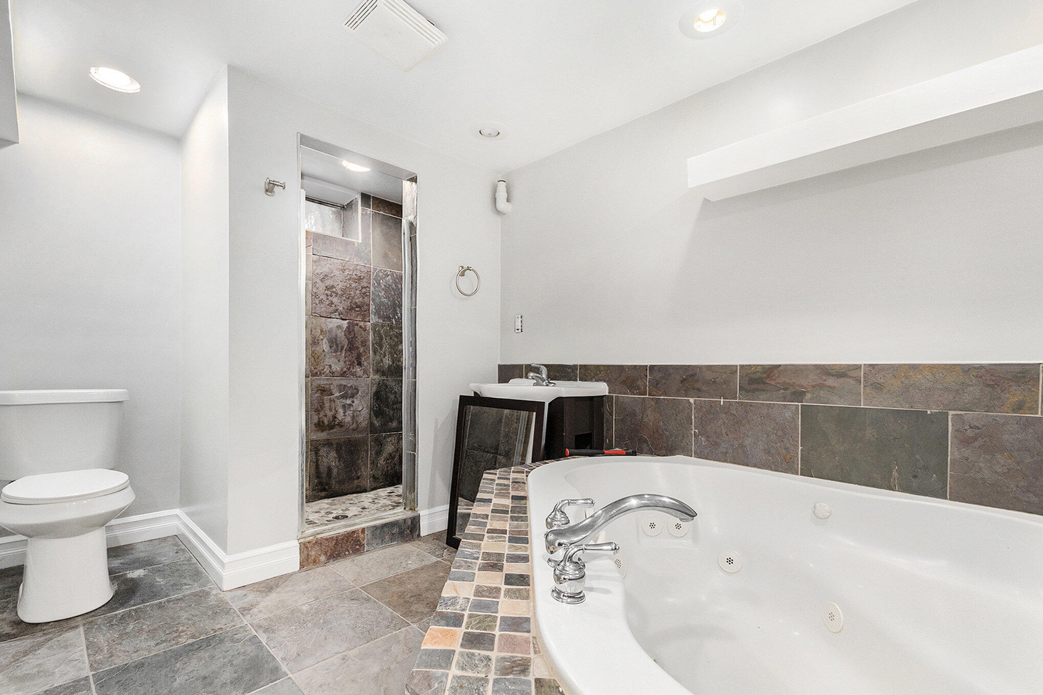 2605 Evernia Avenue SE