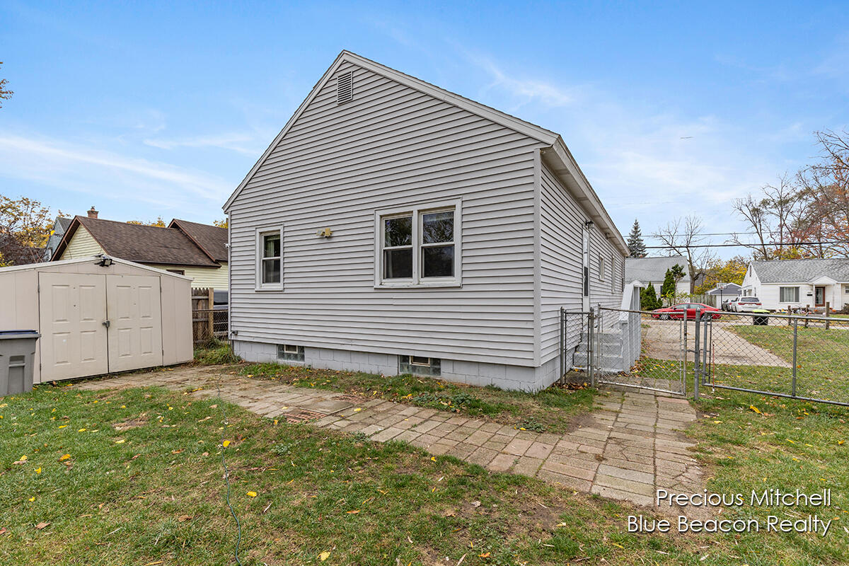 2040 Johanna Avenue SW