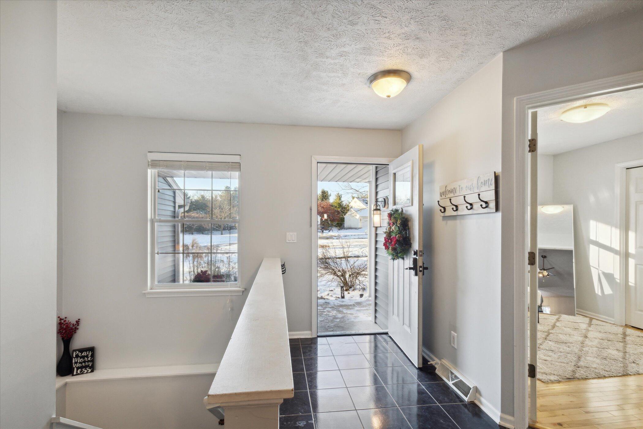 4238 Summerwind Avenue NE