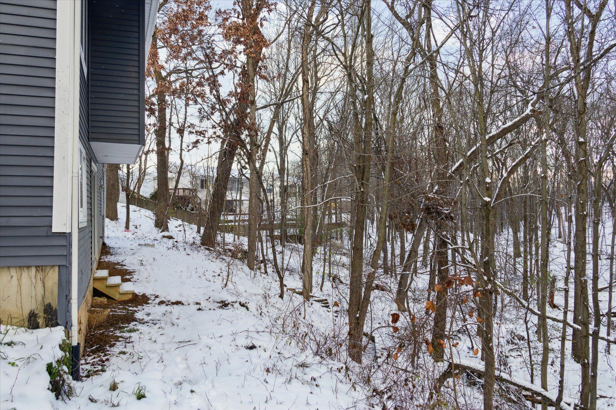 4238 Summerwind Avenue NE