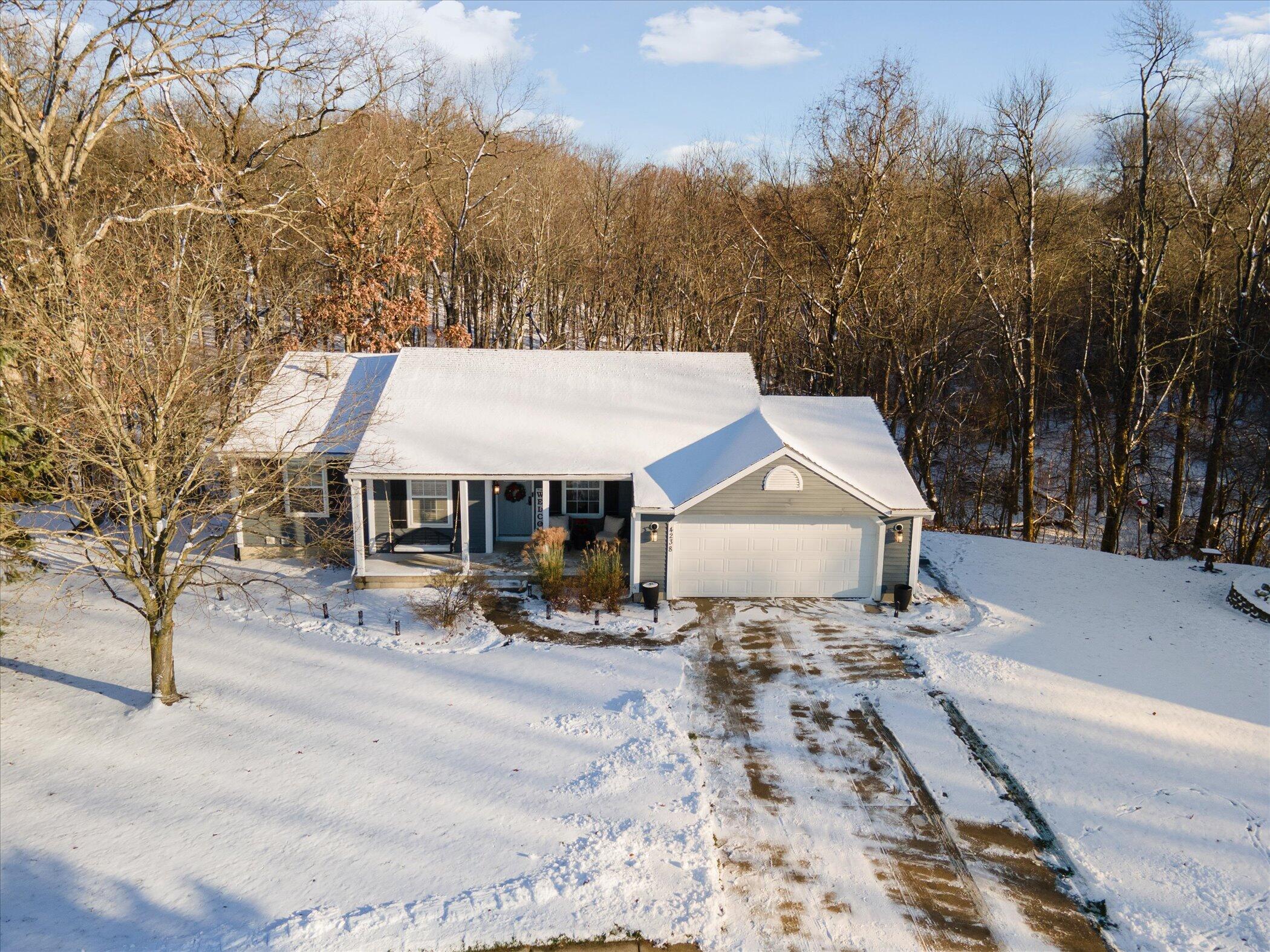 4238 Summerwind Avenue NE