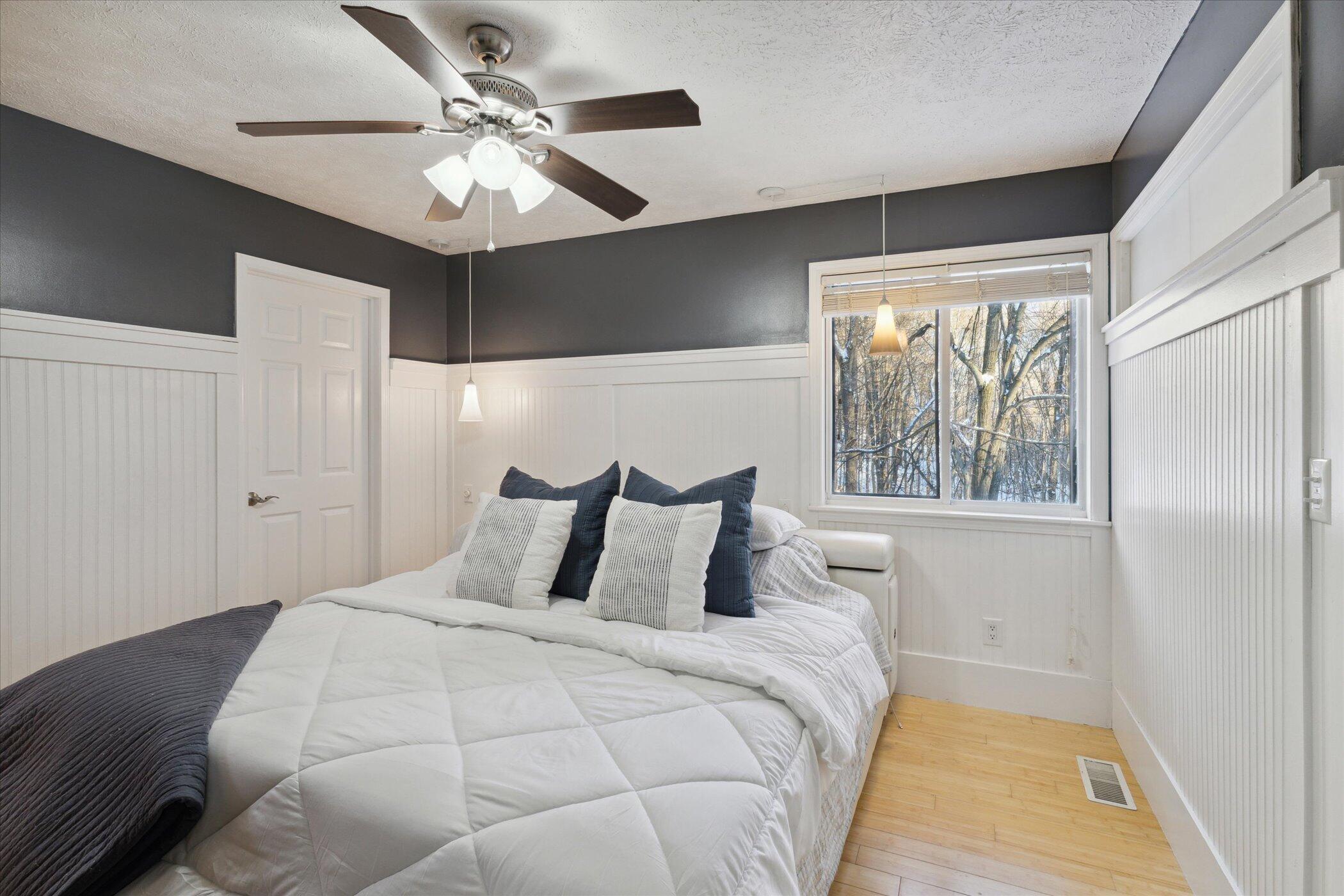 4238 Summerwind Avenue NE