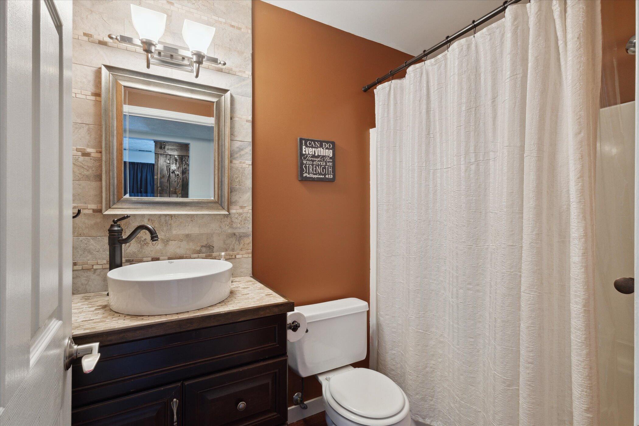 4238 Summerwind Avenue NE