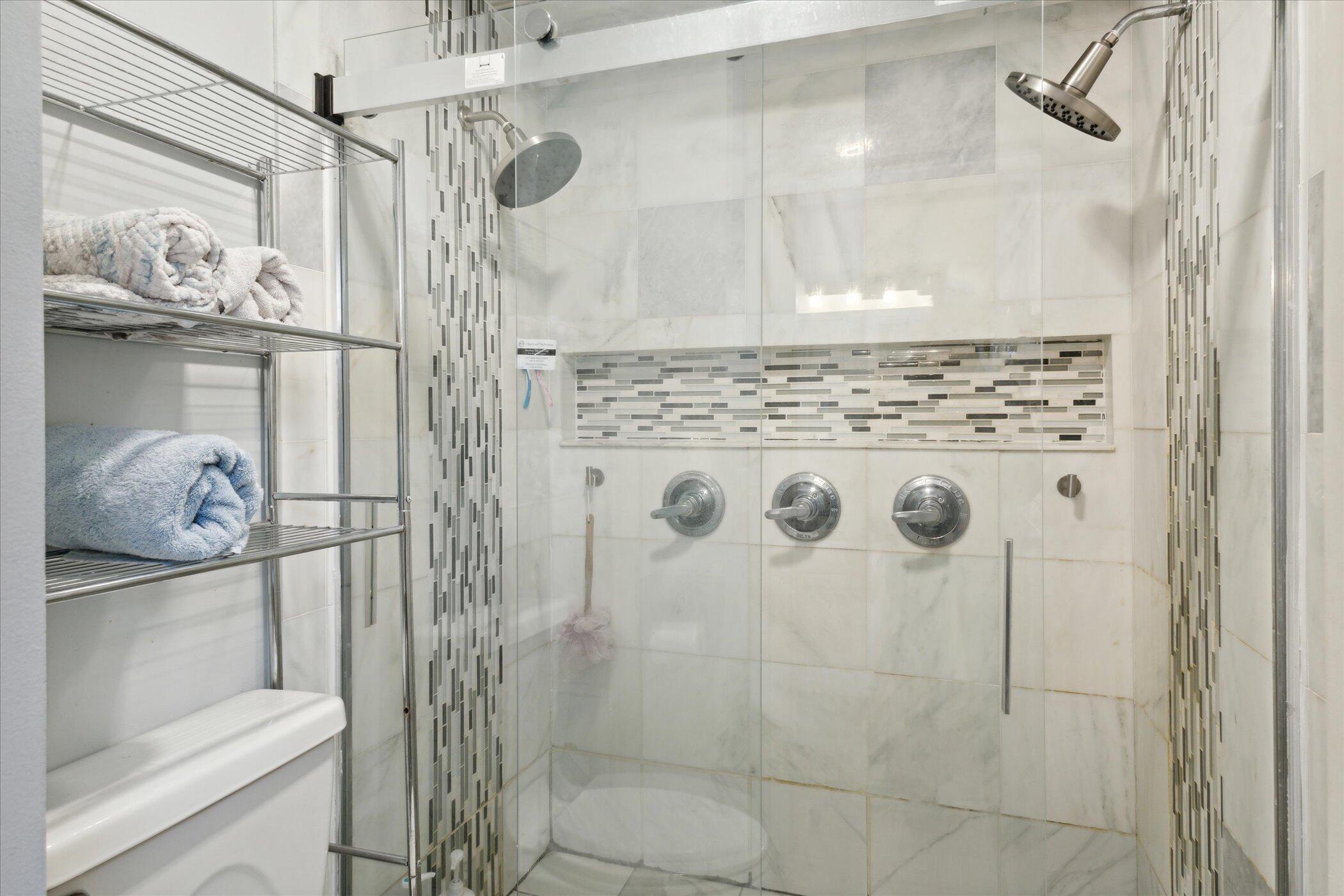 4238 Summerwind Avenue NE