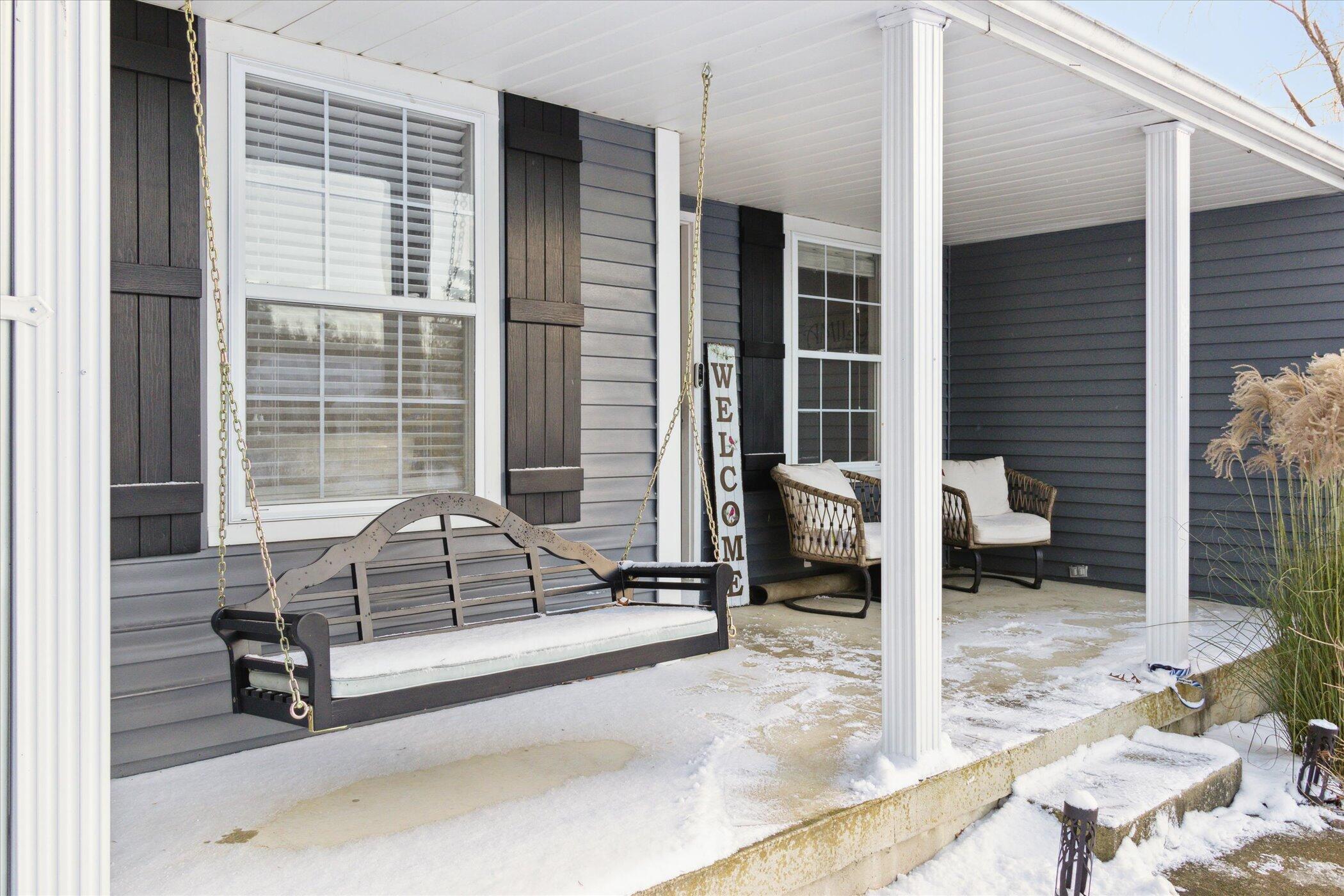 4238 Summerwind Avenue NE