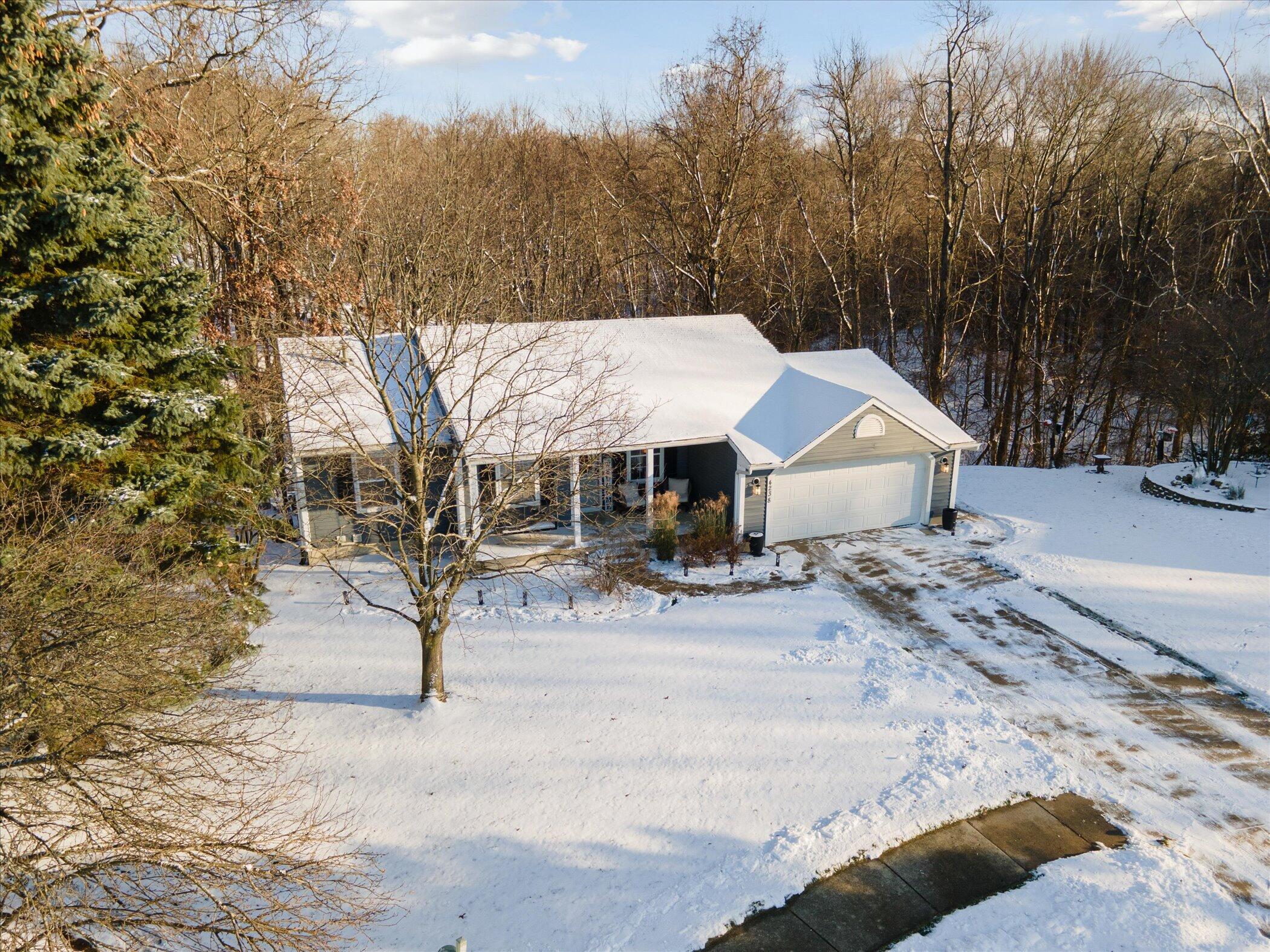 4238 Summerwind Avenue NE