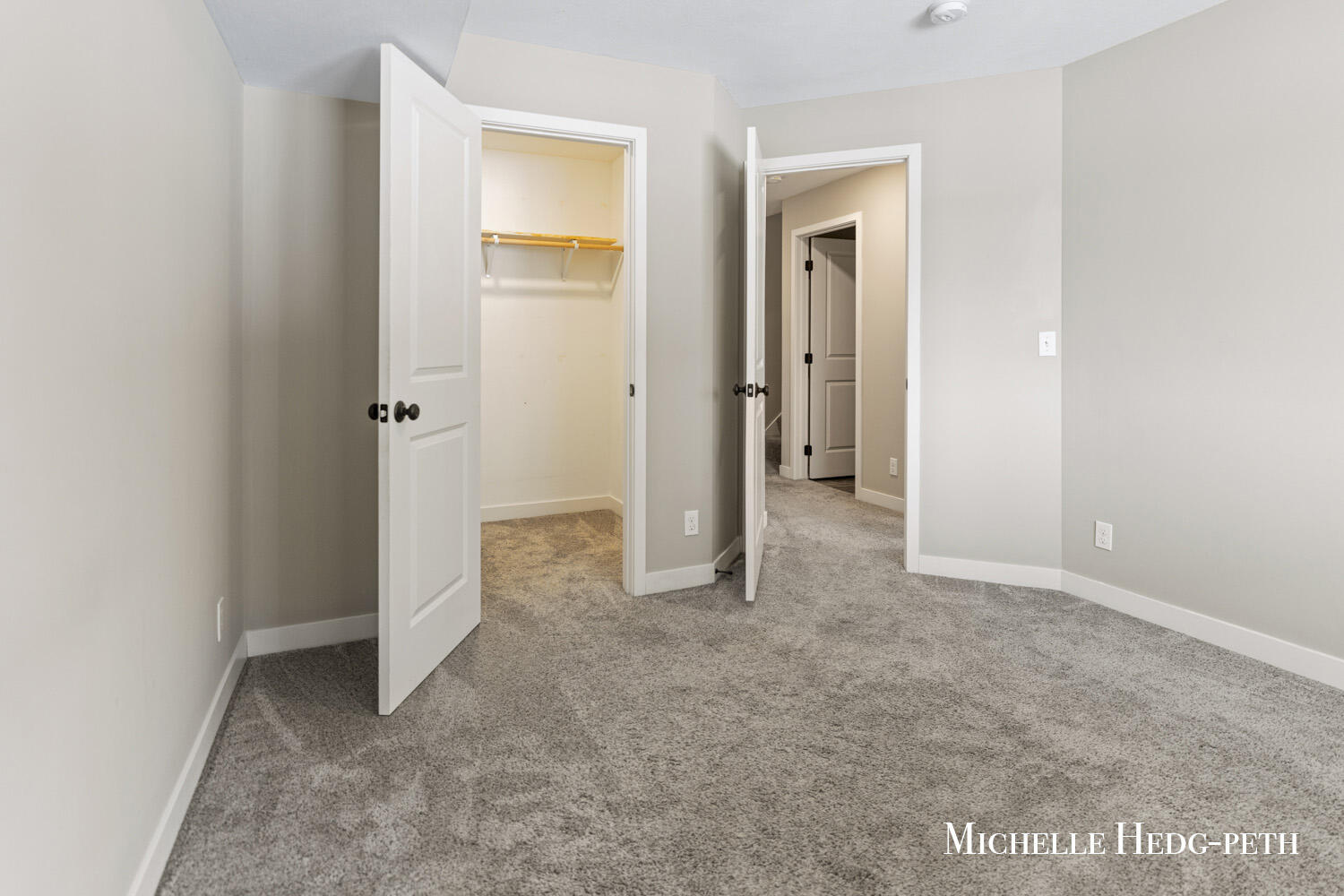 3234 Birch Creek Court SE