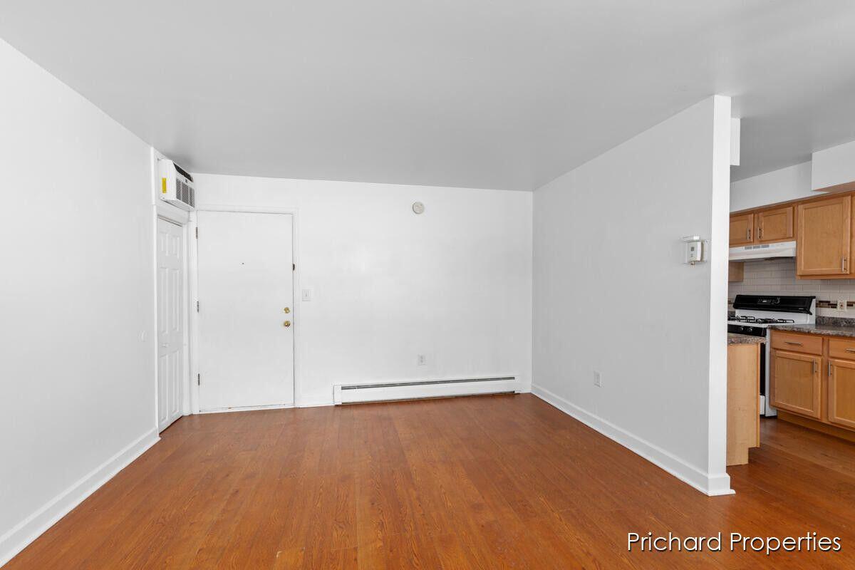 23 College Avenue SE, 13
