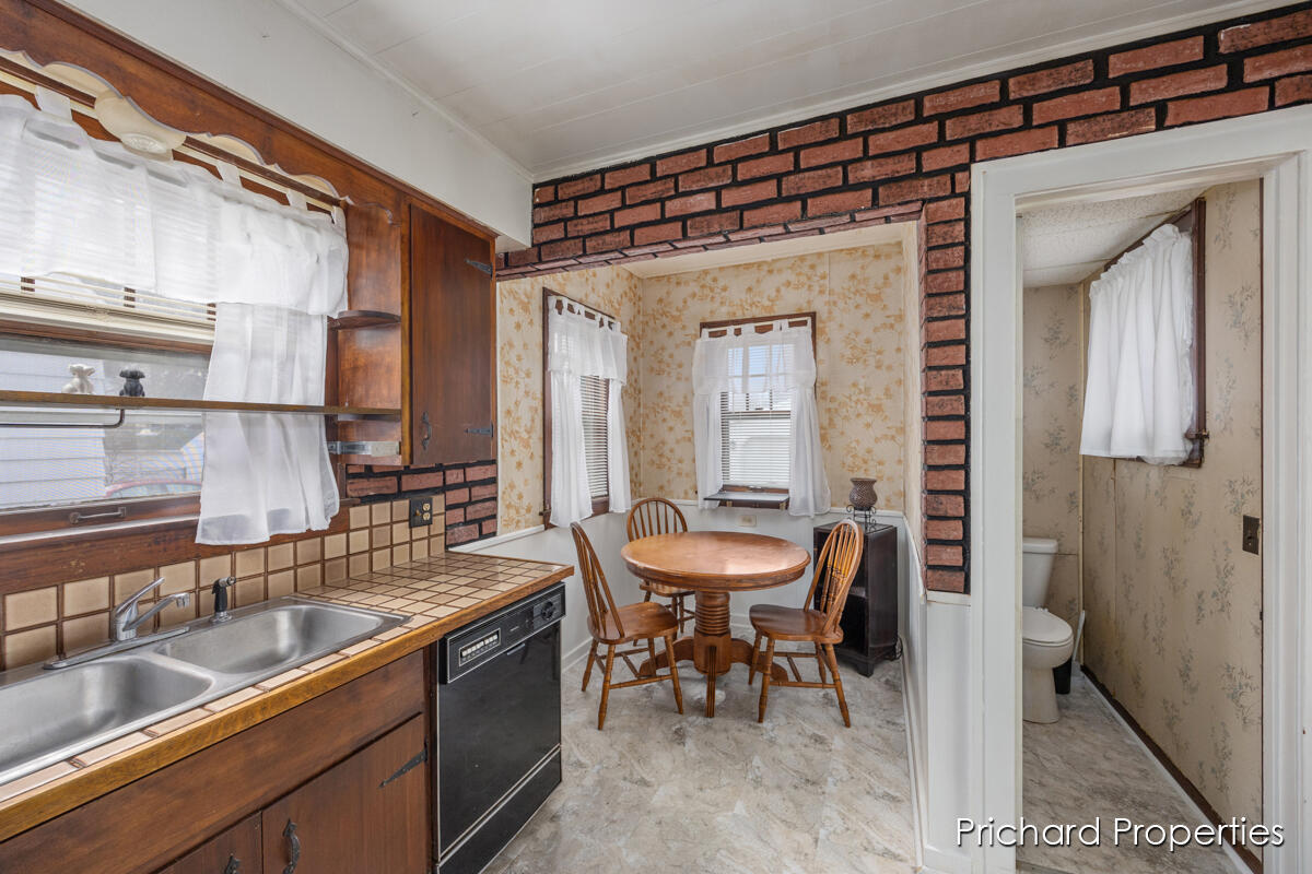 1841 Martin Avenue SE