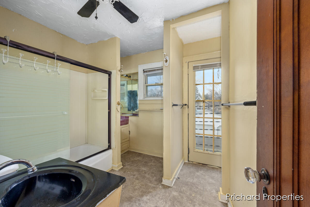 1841 Martin Avenue SE