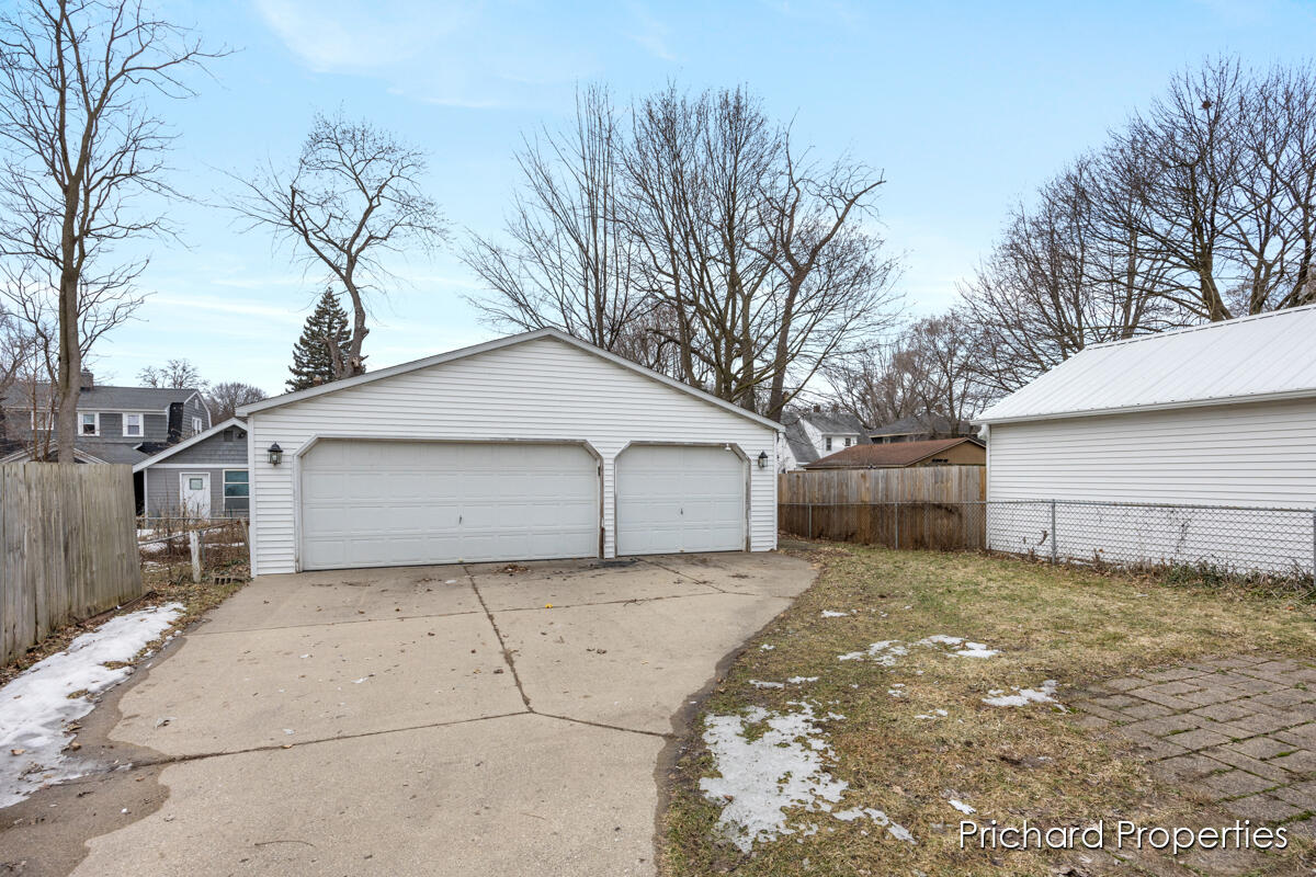 1841 Martin Avenue SE