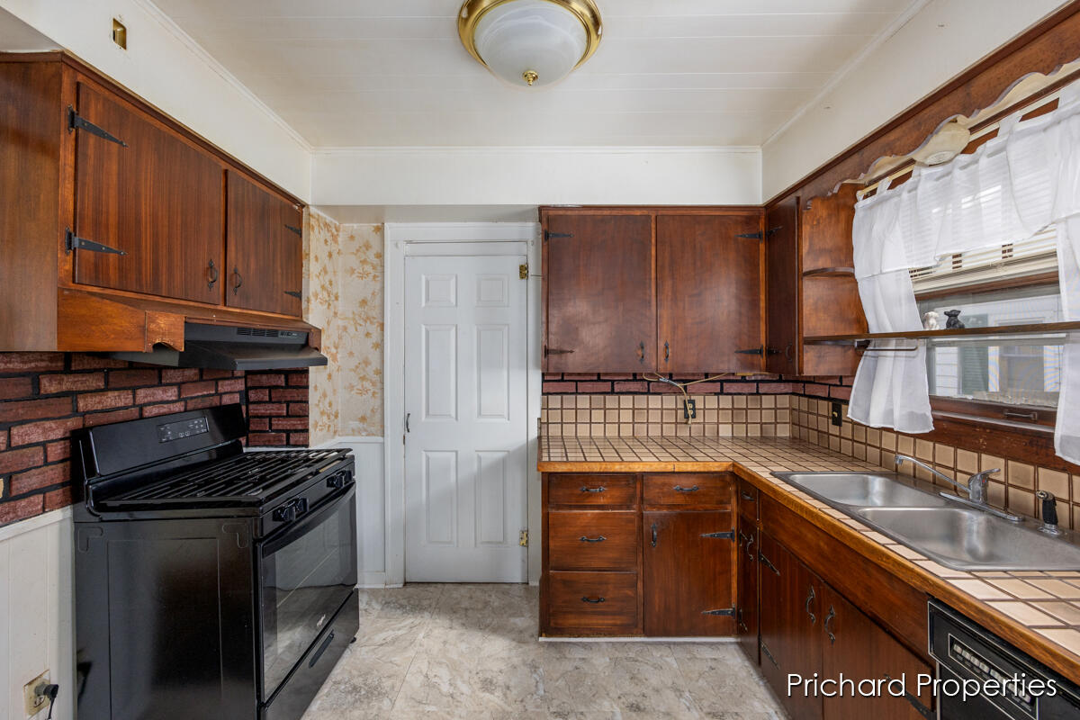 1841 Martin Avenue SE