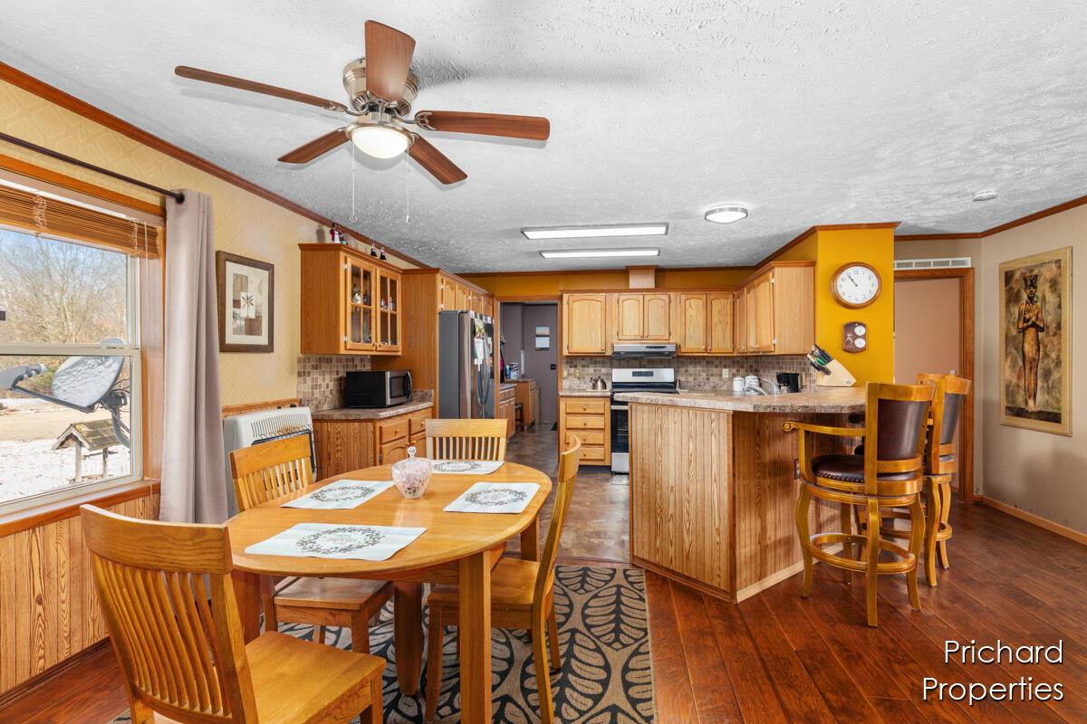 6244 13 Mile Road