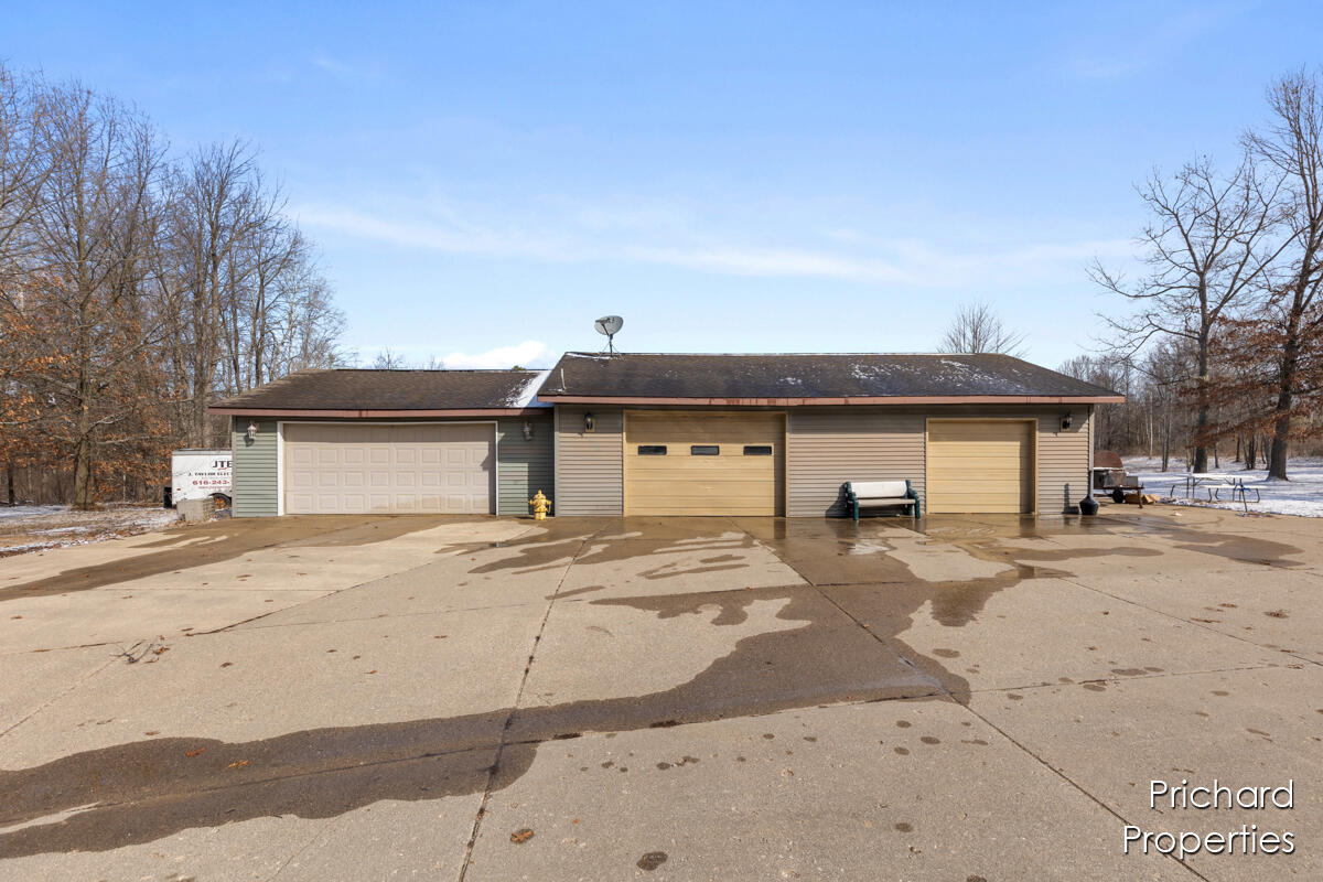 6244 13 Mile Road