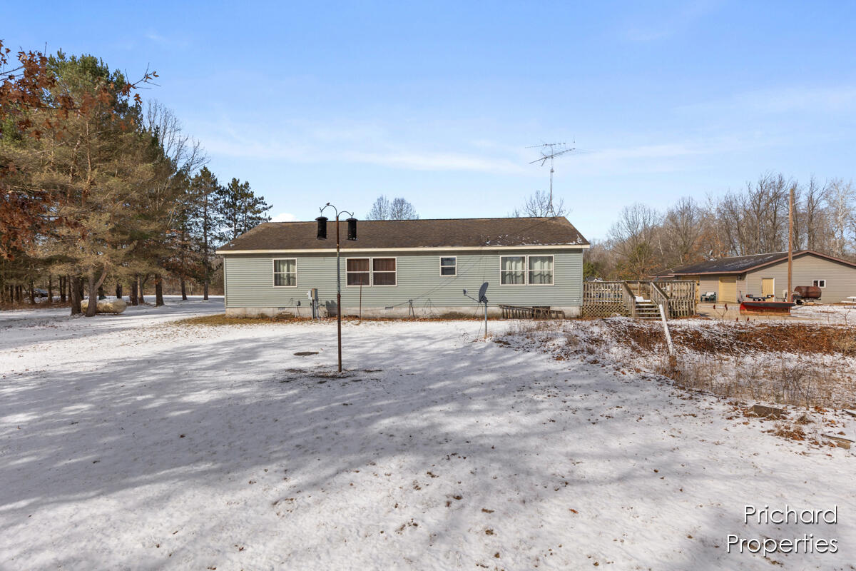 6244 13 Mile Road