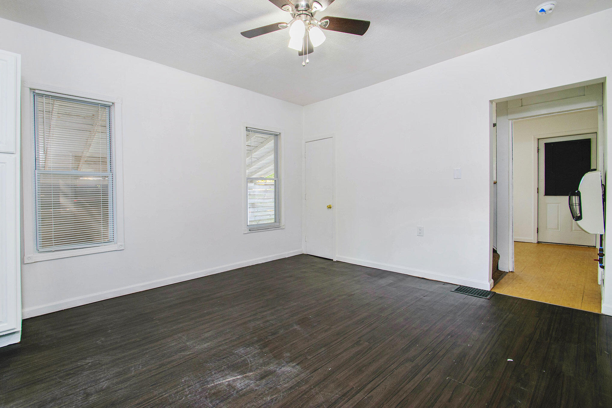 208 Palmer Street NE