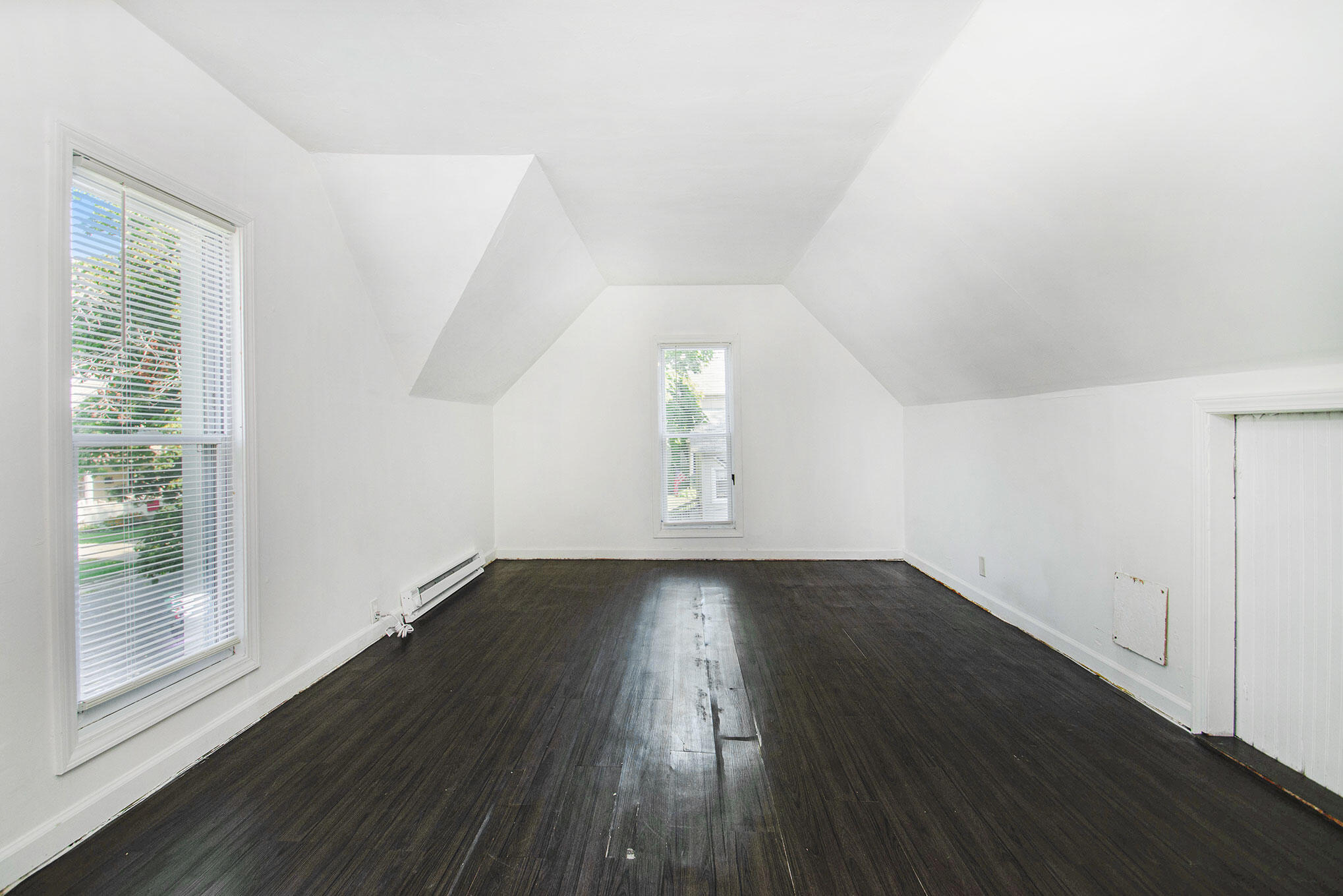 208 Palmer Street NE