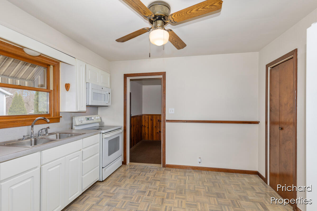 3320 Woodward Avenue SW