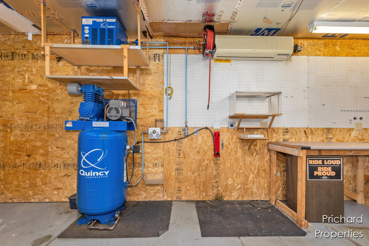 3320 Woodward Avenue SW