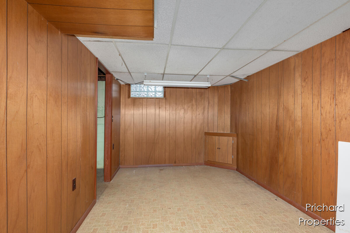 3320 Woodward Avenue SW