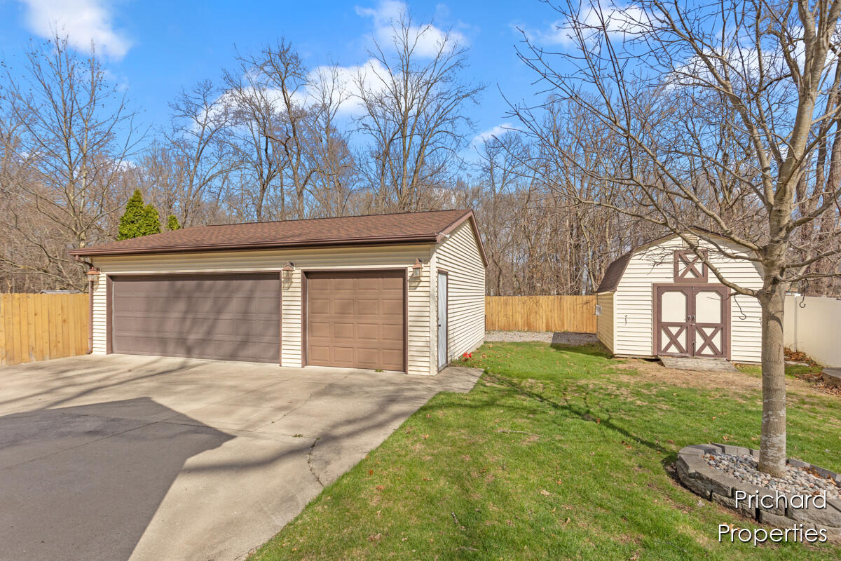 3320 Woodward Avenue SW