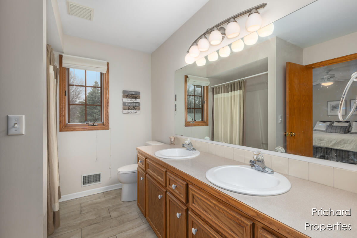 2488 Bowenton Place SW