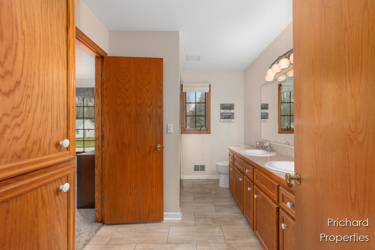 2488 Bowenton Place SW