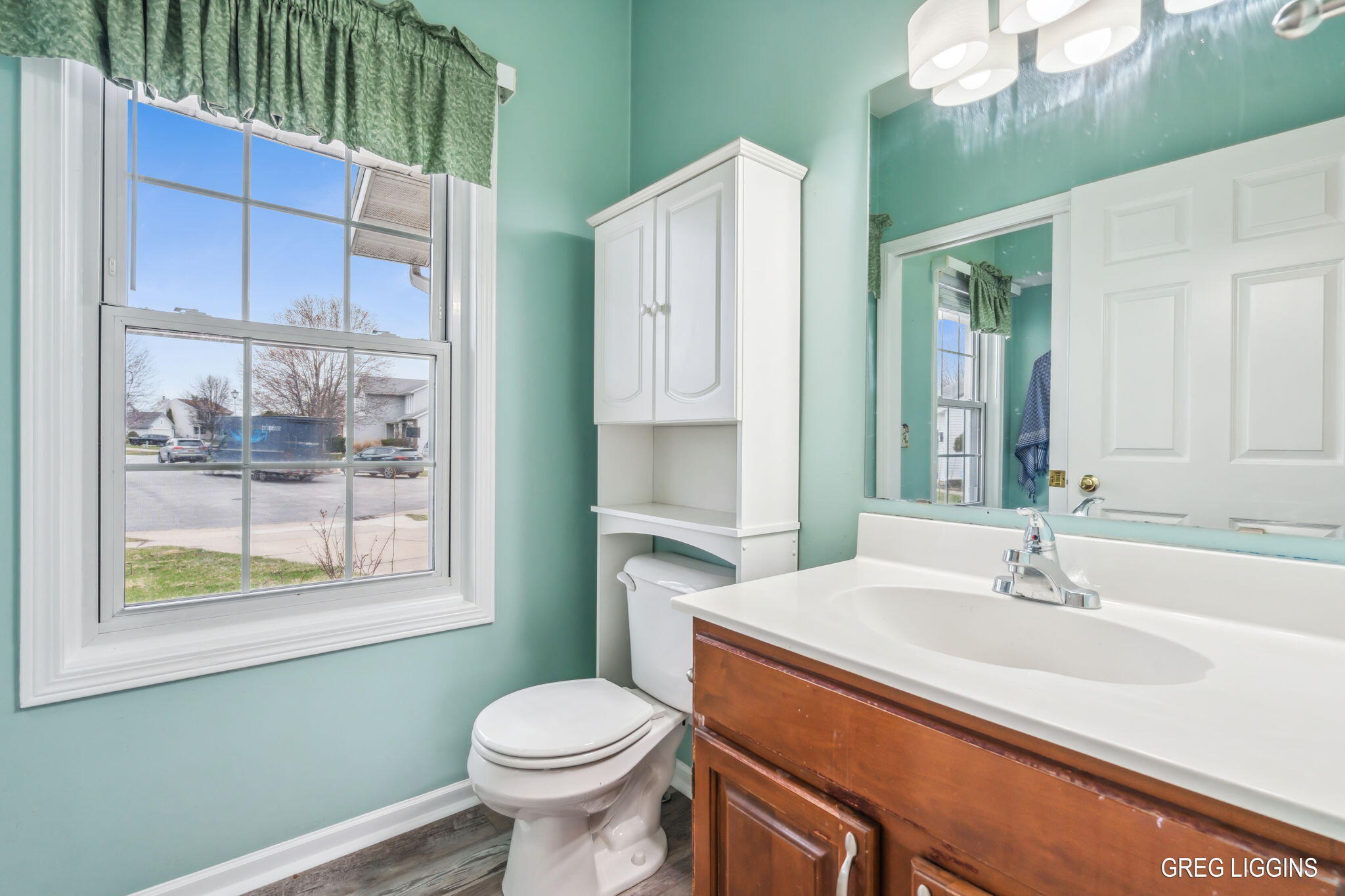 4722 Brookmeadow Drive SE