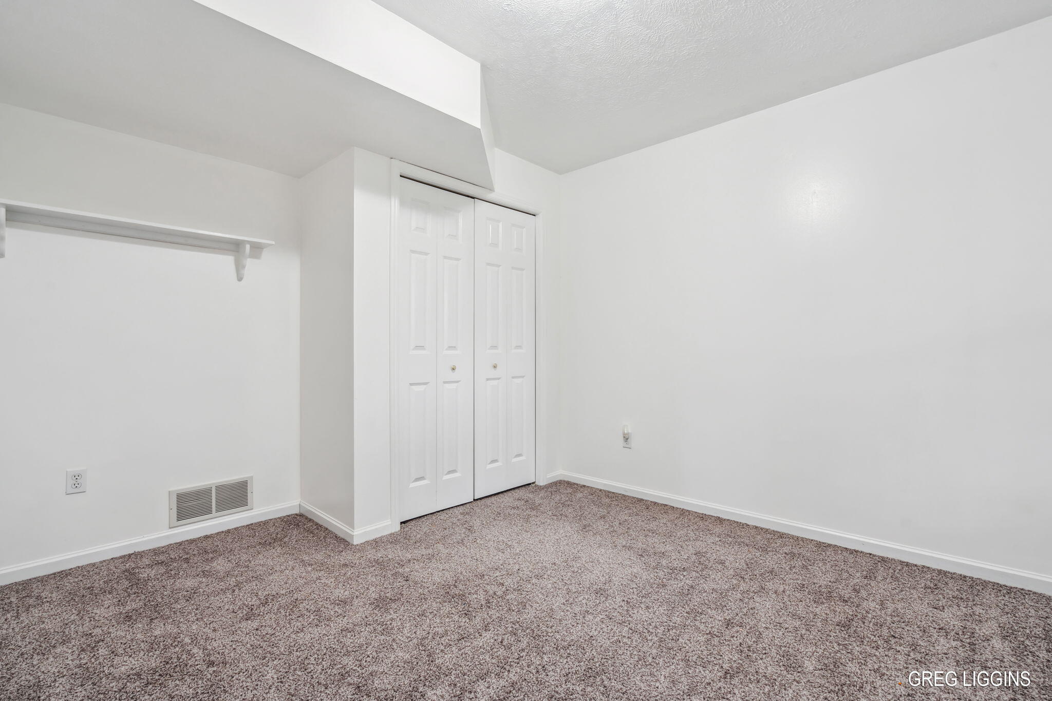 4722 Brookmeadow Drive SE