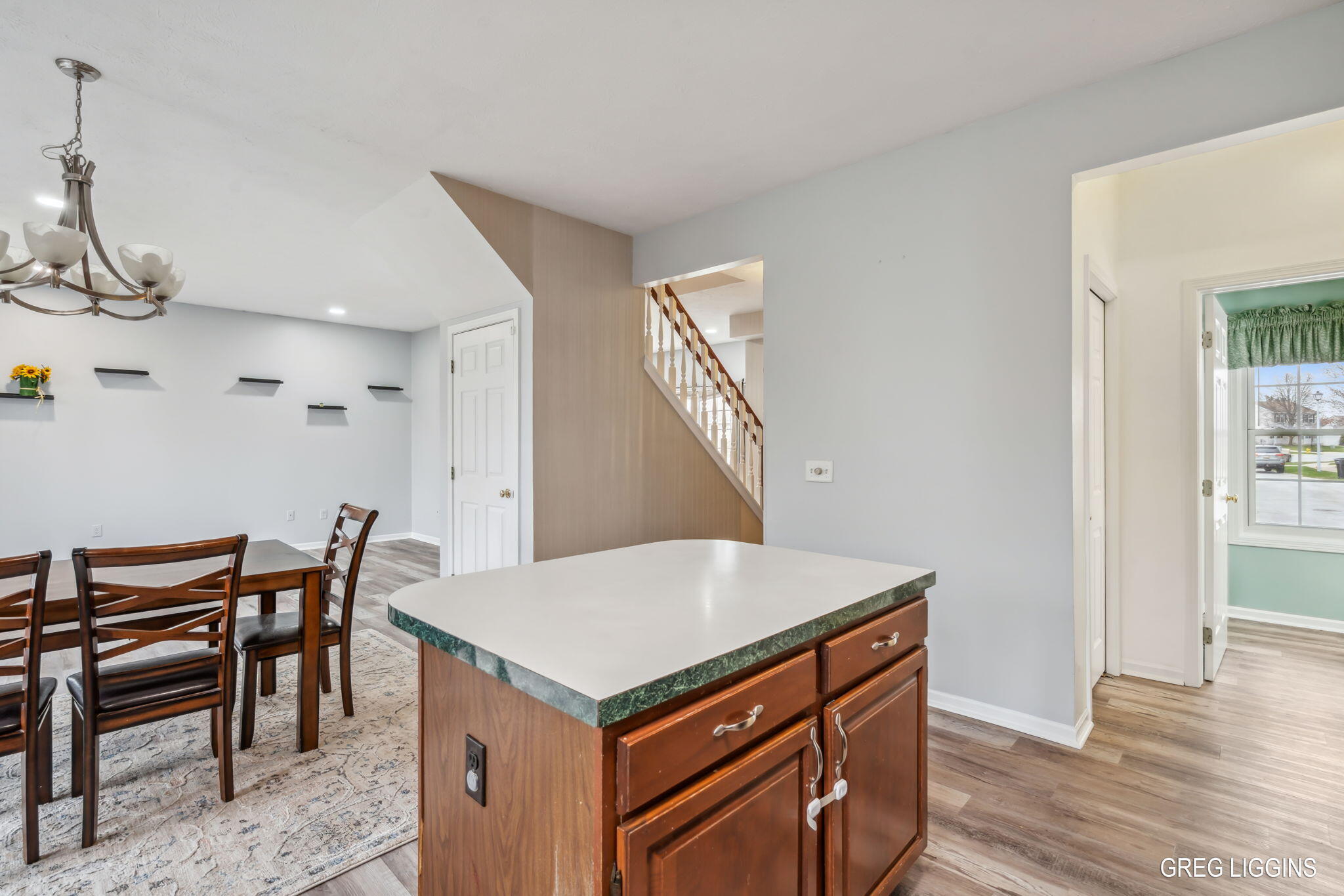 4722 Brookmeadow Drive SE