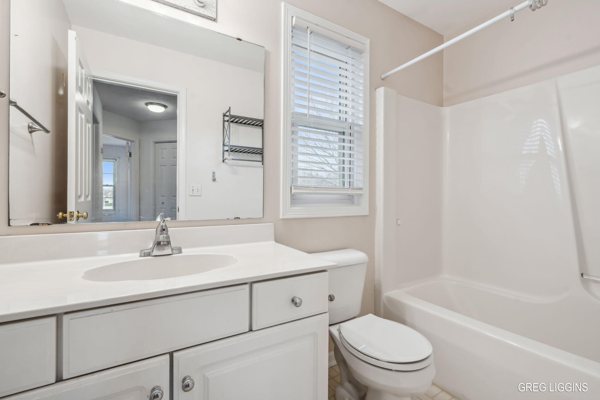 4722 Brookmeadow Drive SE