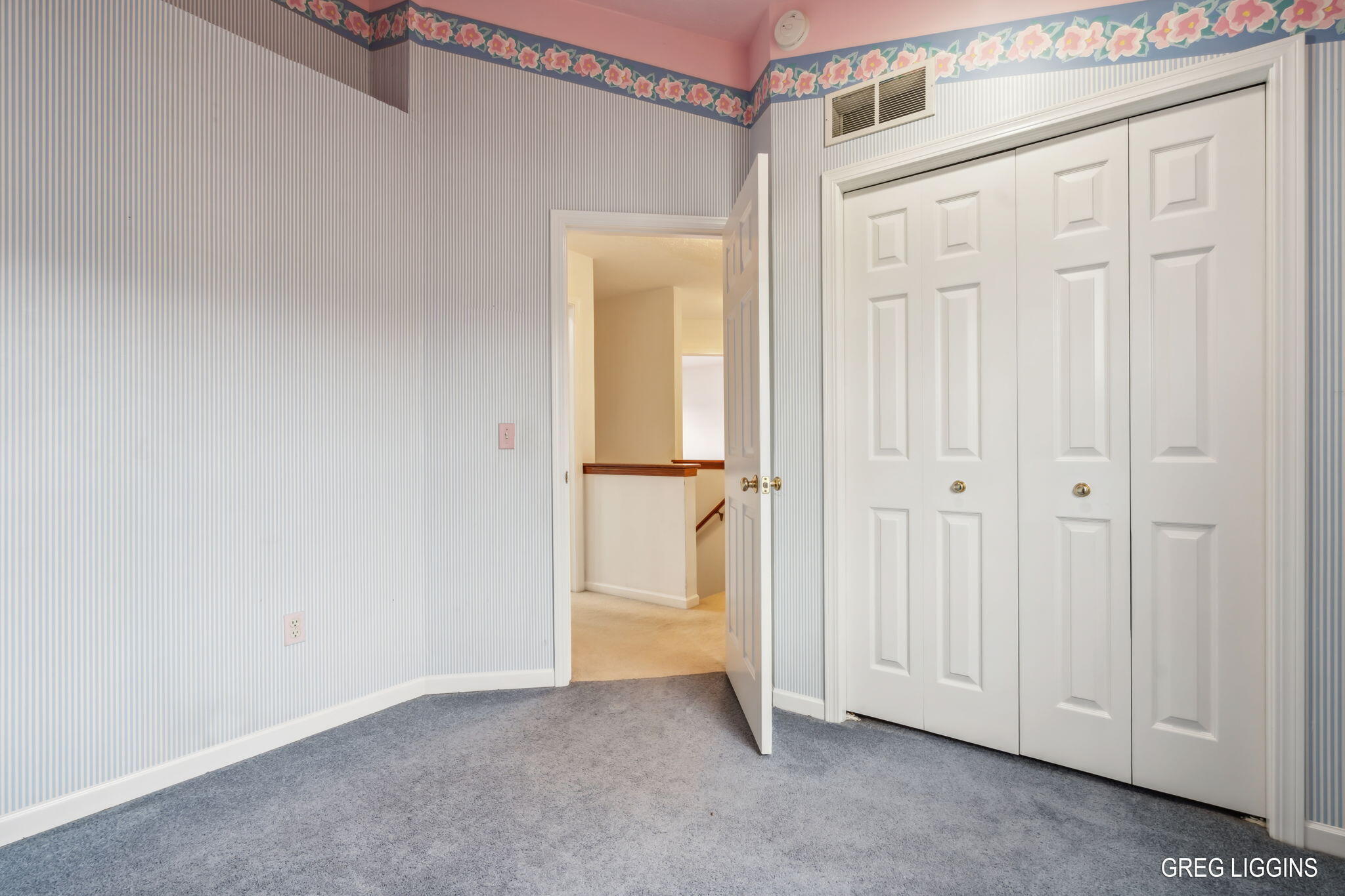 4722 Brookmeadow Drive SE